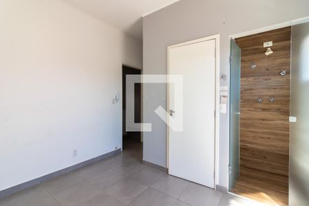 Suíte 1 de casa para alugar com 3 quartos, 55m² em Parque Peruche, São Paulo