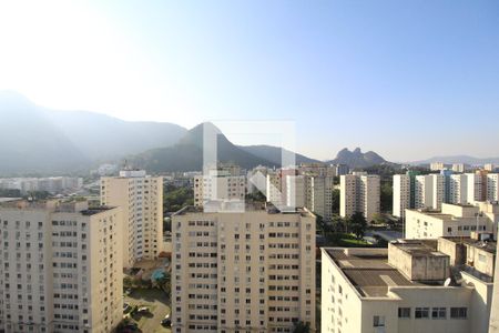 Sala - Vista de kitnet/studio para alugar com 1 quarto, 85m² em Jacarepaguá, Rio de Janeiro