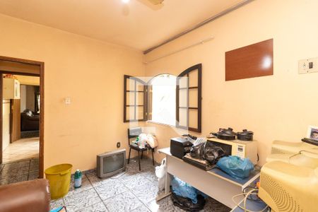 Quarto 1 de casa para alugar com 4 quartos, 398m² em Bangu, Rio de Janeiro