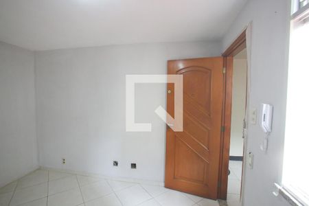 Sala de apartamento para alugar com 2 quartos, 50m² em Jacarepaguá, Rio de Janeiro