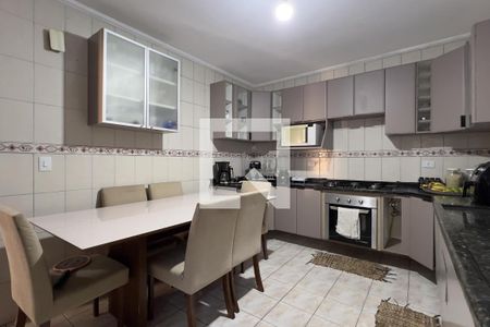 Cozinha de casa para alugar com 3 quartos, 120m² em Jardim Vila Galvao, Guarulhos