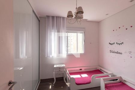 Quarto 1 de apartamento para alugar com 2 quartos, 70m² em Campo Comprido, Curitiba