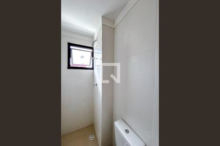 Banheiro de apartamento para alugar com 1 quarto, 28m² em Vila Aricanduva, São Paulo