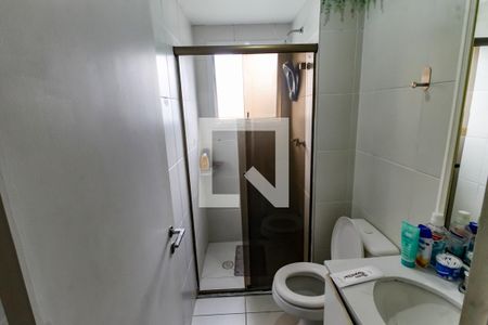Banheiro de apartamento à venda com 2 quartos, 56m² em Vila Sonia do Taboao, Taboão da Serra