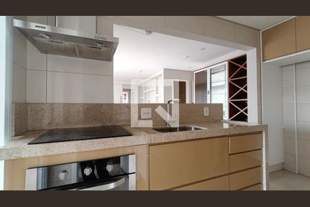 Apartamento para alugar com 3 quartos, 120m² em Santa Teresinha, São Paulo