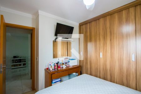 Quarto 1 de apartamento para alugar com 2 quartos, 55m² em Santa Maria, Santo André