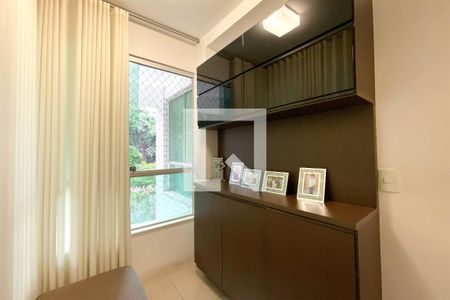 Sala de apartamento à venda com 3 quartos, 96m² em Buritis, Belo Horizonte