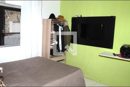 Quarto 1 de casa para alugar com 2 quartos, 60m² em Jardim Vitoria, Belo Horizonte