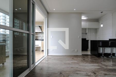 Sala de apartamento para alugar com 3 quartos, 110m² em Loteamento Mogilar, Mogi das Cruzes