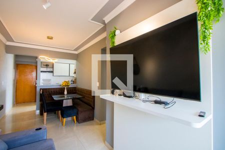Sala de apartamento à venda com 2 quartos, 60m² em Campestre, Santo André