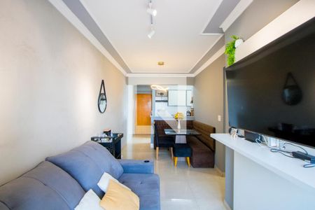 Sala de apartamento à venda com 2 quartos, 60m² em Campestre, Santo André