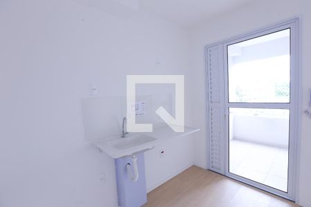 Sala/Cozinha de apartamento para alugar com 1 quarto, 28m² em Jardim Jaragua (sao Domingos), São Paulo