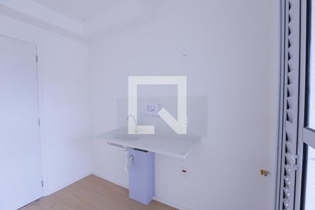 Sala/Cozinha de apartamento para alugar com 1 quarto, 28m² em Jardim Jaragua (sao Domingos), São Paulo