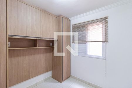 Quarto 2 de apartamento para alugar com 2 quartos, 45m² em Jardim Sao Pedro, Osasco