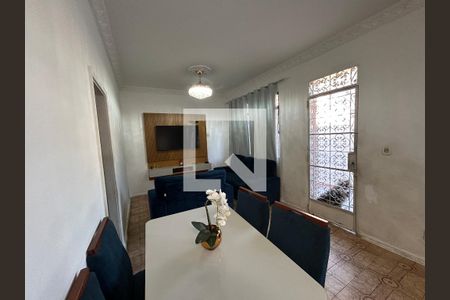 Sala de casa à venda com 2 quartos, 181m² em Piedade, Rio de Janeiro