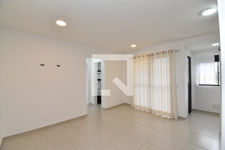 Sala/Cozinha de apartamento para alugar com 2 quartos, 44m² em Santo Antônio, São José dos Pinhais