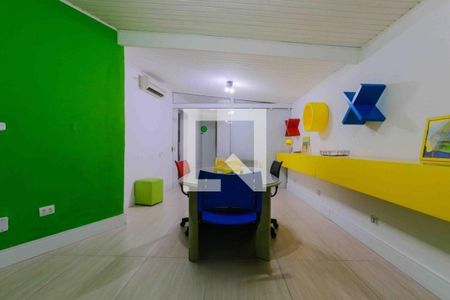 Casa à venda com 10 quartos, 265m² em Santo Amaro, São Paulo