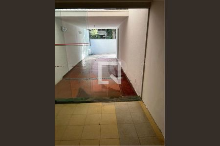 Casa à venda com 3 quartos, 206m² em Cerqueira César, São Paulo