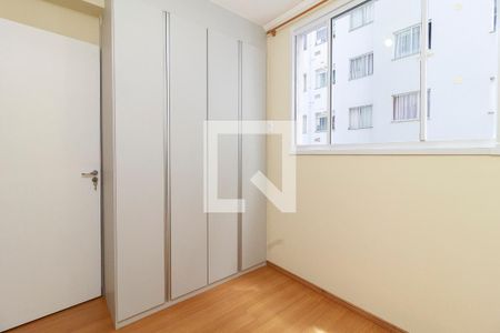 Quarto 2 de apartamento para alugar com 2 quartos, 44m² em Parque Maria Helena, São Paulo