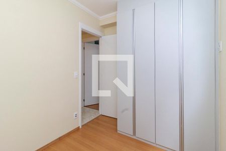 Quarto 2 de apartamento para alugar com 2 quartos, 44m² em Parque Maria Helena, São Paulo