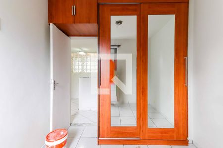 Quarto 2 de apartamento para alugar com 2 quartos, 68m² em Vila Lageado, São Paulo