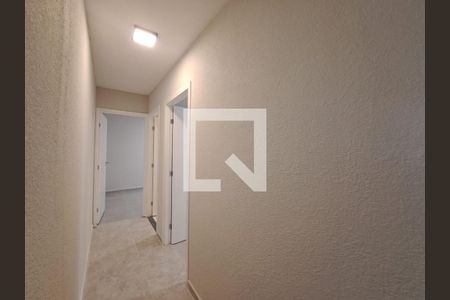 Corredor de apartamento para alugar com 2 quartos, 42m² em Jardim do Lago, São Paulo