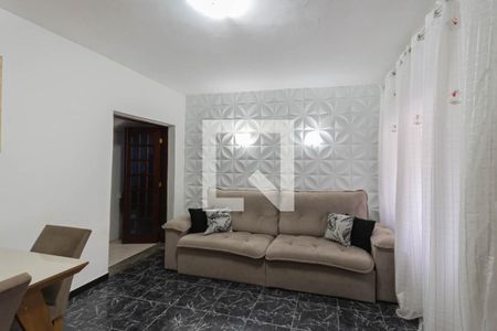 Sala de casa para alugar com 3 quartos, 250m² em Benfica, Rio de Janeiro