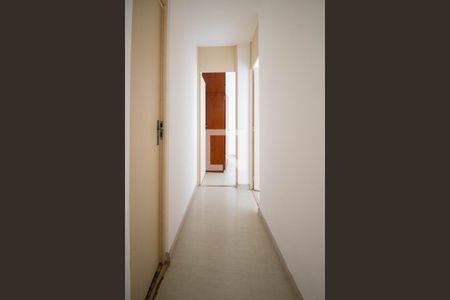 Corredor  de apartamento para alugar com 2 quartos, 57m² em Chacara Nossa Senhora do Bom Conselho, São Paulo