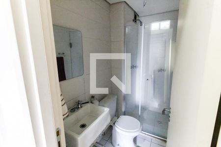 Banheiro de apartamento à venda com 2 quartos, 56m² em Paraisópolis, São Paulo