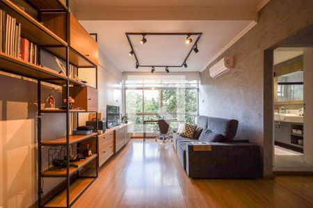 Sala de apartamento à venda com 1 quarto, 64m² em Petrópolis, Porto Alegre