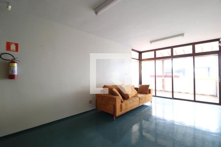 Sala 2 de casa para alugar com 9 quartos, 487m² em Tabajaras, Uberlândia