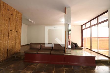 Sala de casa para alugar com 9 quartos, 487m² em Tabajaras, Uberlândia