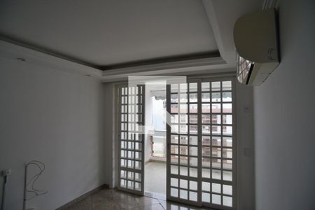 Sala de apartamento à venda com 4 quartos, 247m² em Barra da Tijuca, Rio de Janeiro