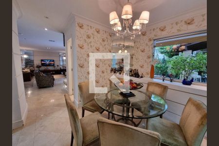 Casa à venda com 4 quartos, 233m² em Jardim Sao Caetano, São Caetano do Sul