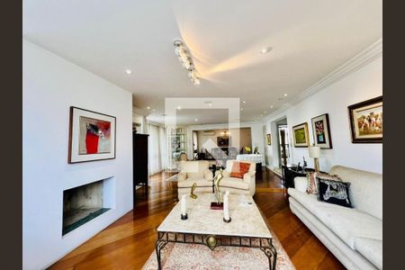 Apartamento à venda com 4 quartos, 247m² em Cerqueira César, São Paulo