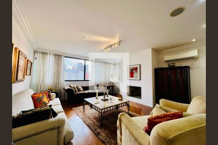 Apartamento à venda com 4 quartos, 247m² em Cerqueira César, São Paulo