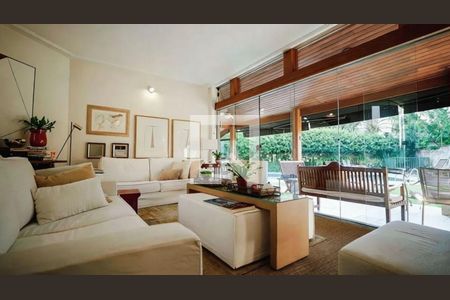 Casa à venda com 4 quartos, 402m² em Alphaville, Barueri