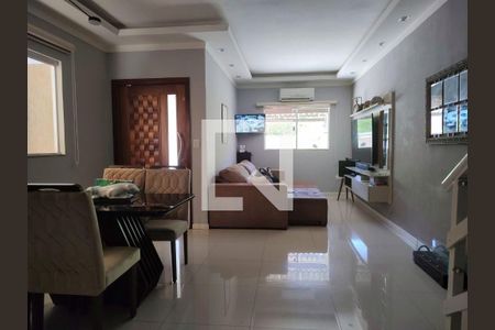 Casa à venda com 3 quartos, 174m² em Maravista, Niterói