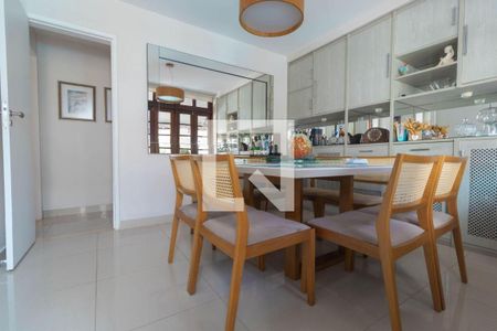 Casa à venda com 4 quartos, 500m² em São Francisco, Niterói