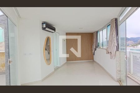 Apartamento à venda com 2 quartos, 137m² em Barra da Tijuca, Rio de Janeiro