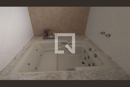 Casa à venda com 5 quartos, 468m² em São Francisco, Niterói