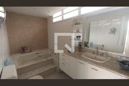 Casa à venda com 5 quartos, 468m² em São Francisco, Niterói