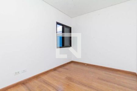 Casa à venda com 4 quartos, 140m² em Chácara Seis de Outubro, São Paulo