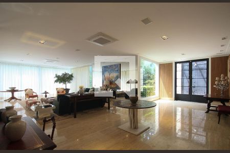 Sala 1 de casa à venda com 5 quartos, 614m² em Jardim Leonor, São Paulo