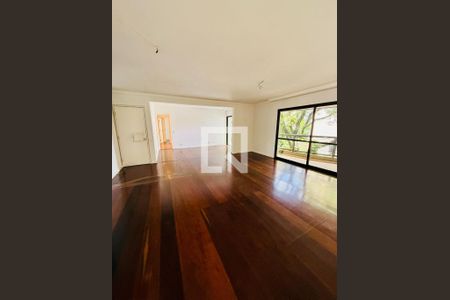Apartamento à venda com 2 quartos, 154m² em Vila Nova Conceição, São Paulo