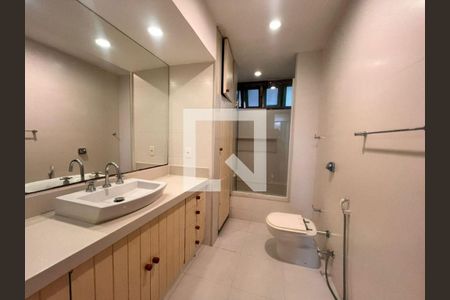 Casa à venda com 5 quartos, 944m² em Barra da Tijuca, Rio de Janeiro