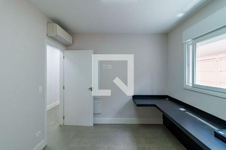 Casa à venda com 4 quartos, 430m² em Planalto Paulista, São Paulo