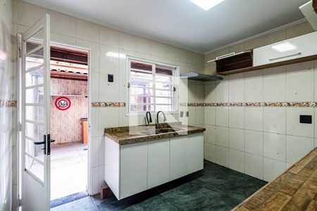 Cozinha de casa de condomínio para alugar com 2 quartos, 70m² em Jardim Amaralina, São Paulo