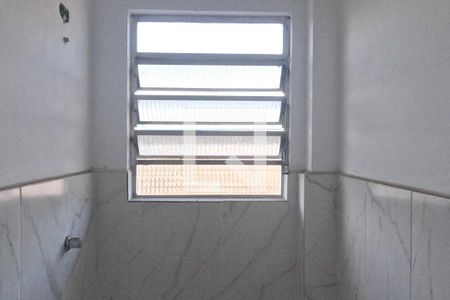 Banheiro 1 de kitnet/studio para alugar com 2 quartos, 102m² em Estuario, Santos
