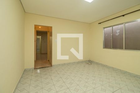 Sala de casa para alugar com 3 quartos, 150m² em Vila California, São Paulo